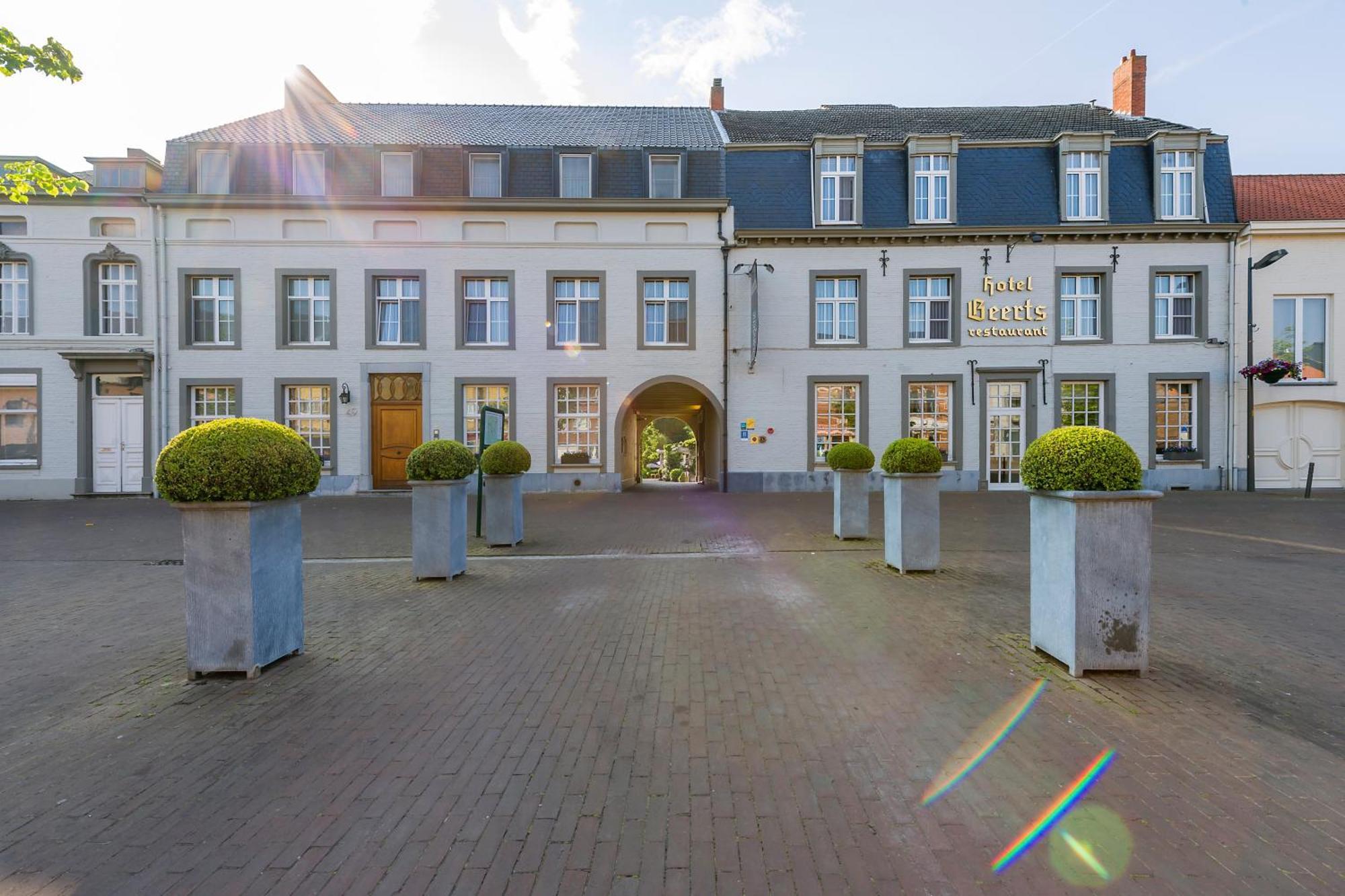 Hotel Geerts Вестерло Экстерьер фото